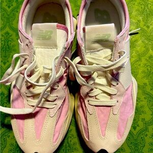 Brand new New Balance sneakers
